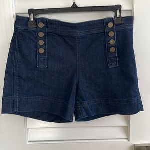 LOFT sailor style denim shorts in size 25/0